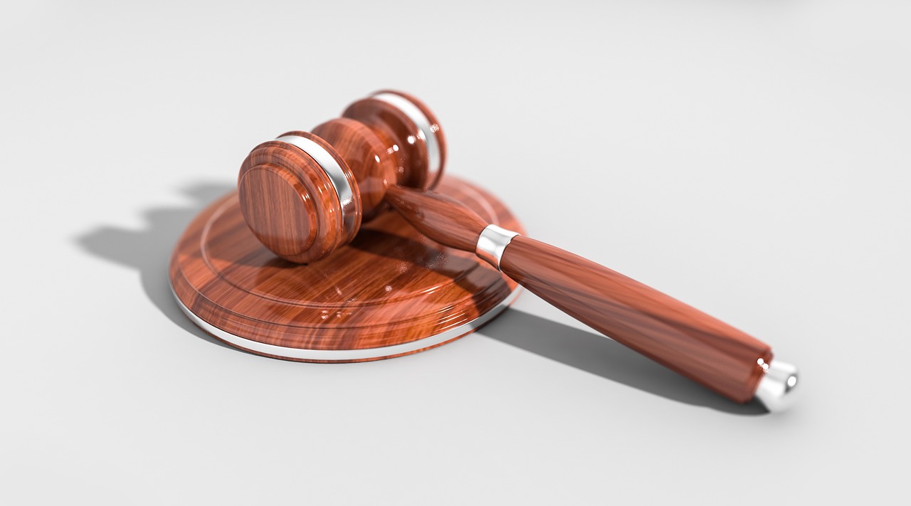découvrez les principaux risques juridiques auxquels peuvent être confrontées les entreprises et les particuliers, ainsi que des conseils pour les anticiper et les gérer efficacement.